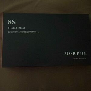 Morphe “Stellar” 8s highlighter palette